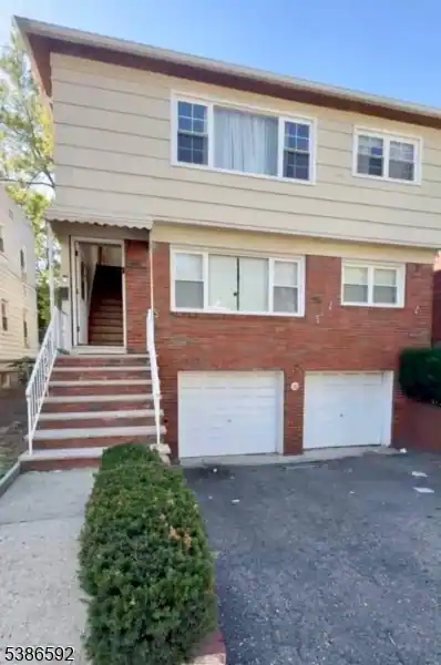 105 Norwood St, Newark City, NJ 07106