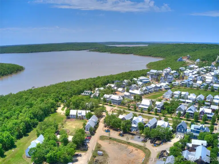 133 Lower Greenway, Carlton Landing, OK 74432