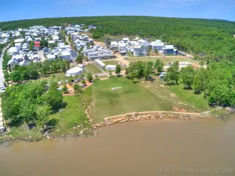 131 Lower Greenway, Carlton Landing, OK 74432 — photo 16