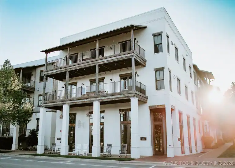 29 Water Street #3, Carlton Landing, OK 74432