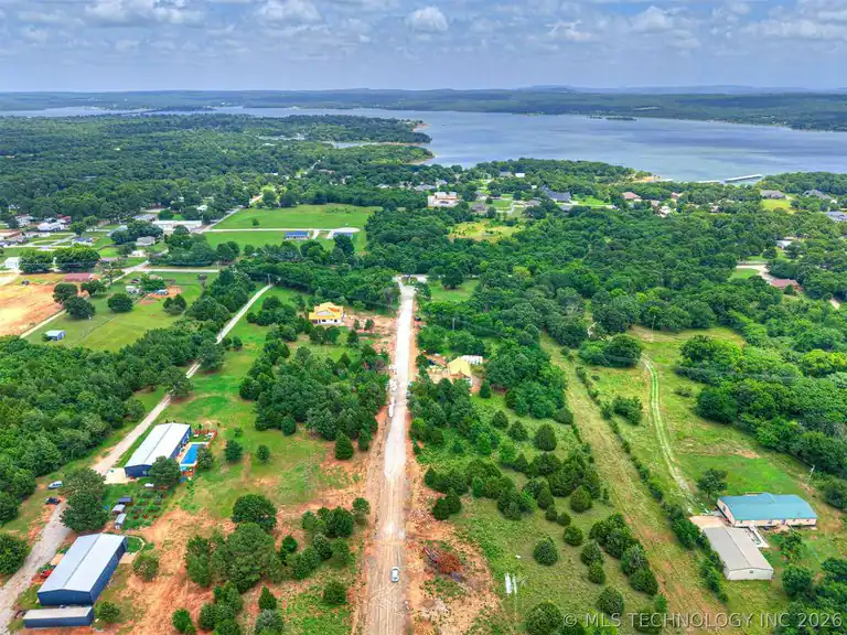 23 Emberlyn Lane, Eufaula, OK 74432