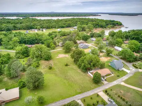 1749 Rockford, Eufaula, OK 74432 — photo 11