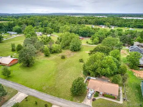 1749 Rockford, Eufaula, OK 74432 — photo 16