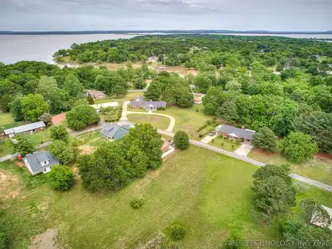 1749 Rockford, Eufaula, OK 74432 — photo 23