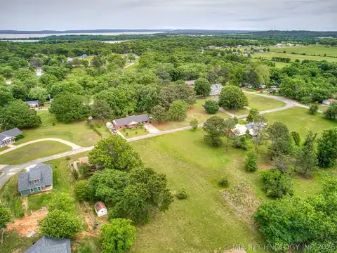 1749 Rockford, Eufaula, OK 74432 — photo 24