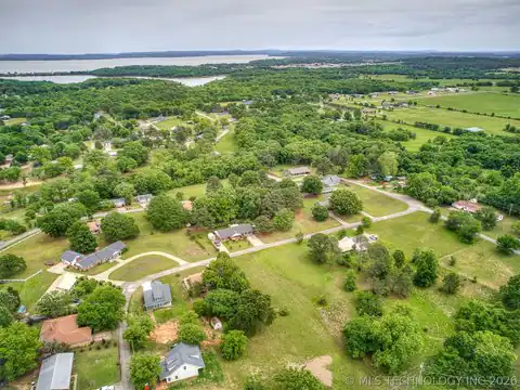 1749 Rockford, Eufaula, OK 74432 — photo 25