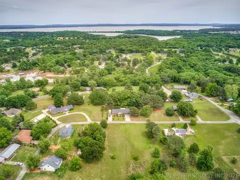 1749 Rockford, Eufaula, OK 74432 — photo 26