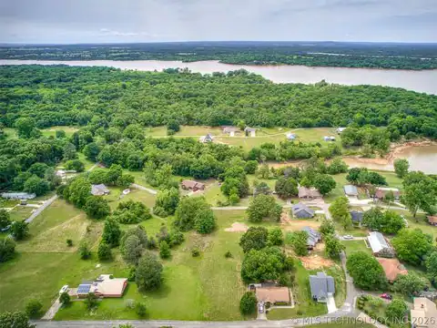 1749 Rockford, Eufaula, OK 74432 — photo 29