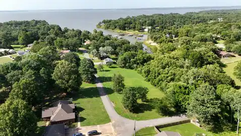 1730 E McGill, Eufaula, OK 74432 — photo 8