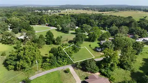 1653 W McGill, Eufaula, OK 74432 — photo 2