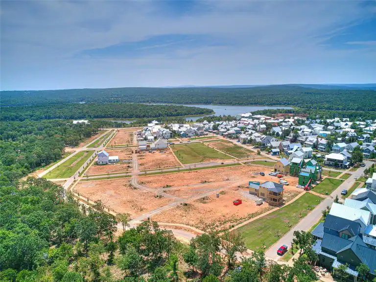 60 Boulevard, Carlton Landing, OK 74432