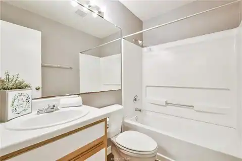 529 Southwest Parkway Parkway #203, College Station, TX 77840 — photo 21