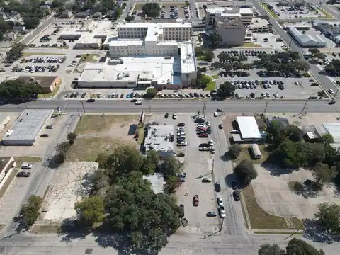1403 N Navarro Street, Victoria, TX 77901 — photo 38
