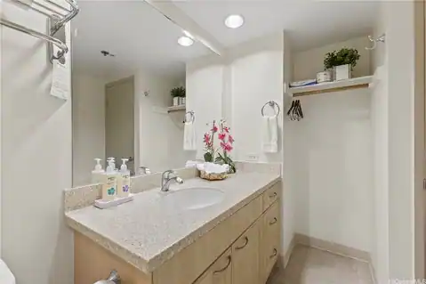 229 PAOAKALANI Avenue #3711 (NUC), Honolulu, HI 96815 — photo 15