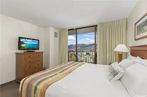 229 PAOAKALANI Avenue #3711 (NUC), Honolulu, HI 96815 — photo 17