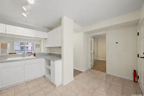 1080 Ala Napunani Street #216, Honolulu, HI 96818 — photo 5