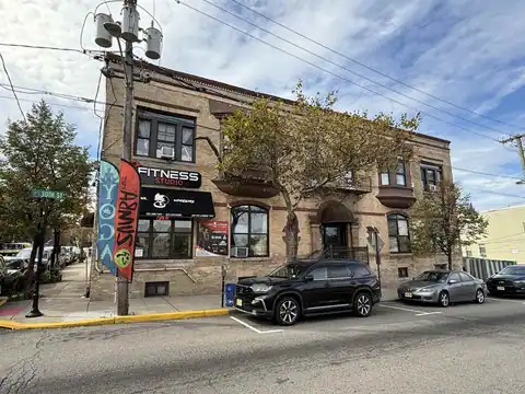 811 30TH ST, Union City, NJ 07087 — photo 2