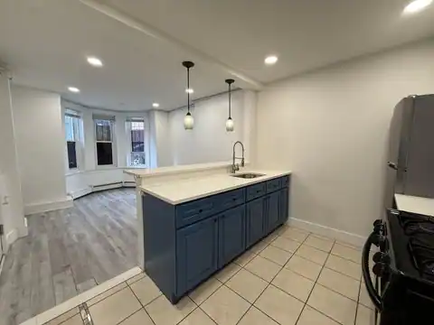 270 1/2 SUMMIT AVE, JC, Journal Square, NJ 07306 — photo 32