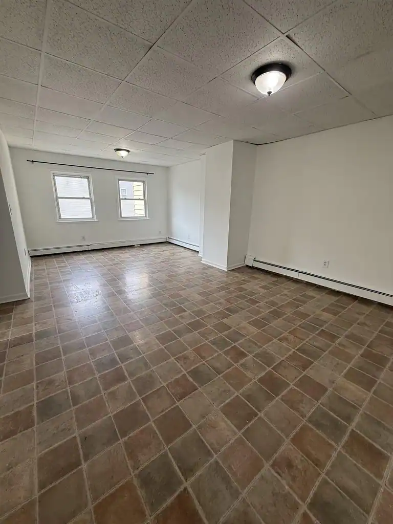 4001 BERGENLINE AVE #3, Union City, NJ 07087