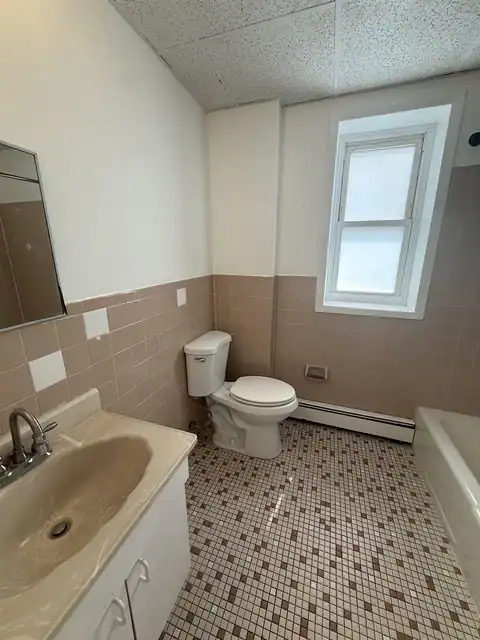 4001 BERGENLINE AVE #3, Union City, NJ 07087 — photo 7