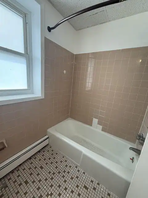 4001 BERGENLINE AVE #3, Union City, NJ 07087 — photo 8