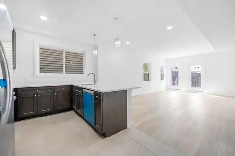 418 11TH ST #Floor 3, Union City, NJ 07087 — photo 2