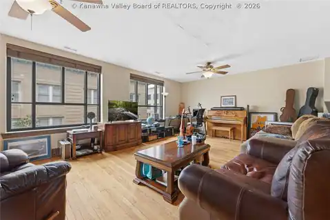 901 Quarrier Street, Charleston, WV 25301 — photo 35