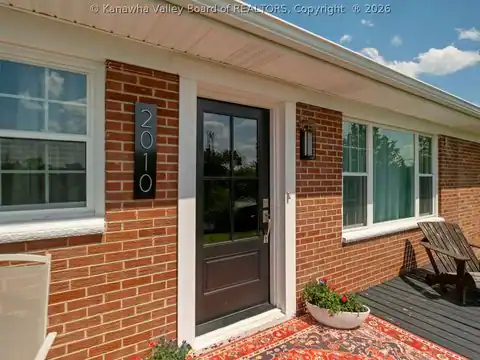 2010 Cameron Lane, Sissonville, WV 25320 — photo 2