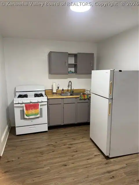 126 5th Avenue, South Charleston, WV 25303 — photo 12