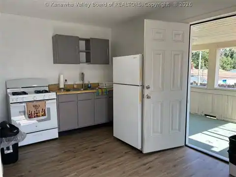 126 5th Avenue, South Charleston, WV 25303 — photo 13