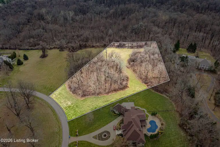 14421 River Glades Ln, Prospect, KY 40059