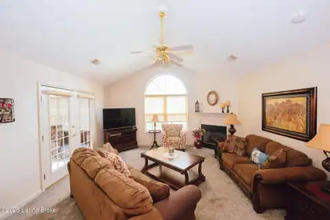 8037 Saint Andrews Village Dr, Louisville, KY 40241 — photo 2