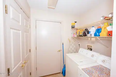 8037 Saint Andrews Village Dr, Louisville, KY 40241 — photo 6