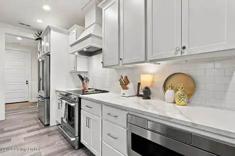14605 Reserve Park Pl, Louisville, KY 40299 — photo 20