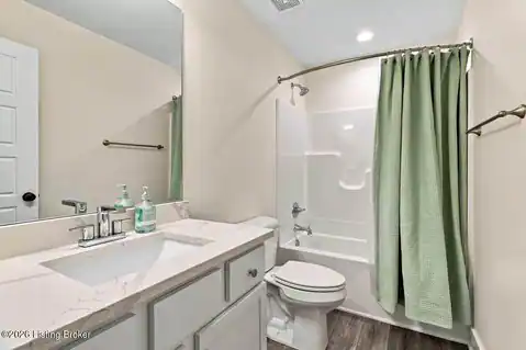 14605 Reserve Park Pl, Louisville, KY 40299 — photo 40
