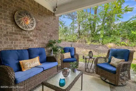14605 Reserve Park Pl, Louisville, KY 40299 — photo 45