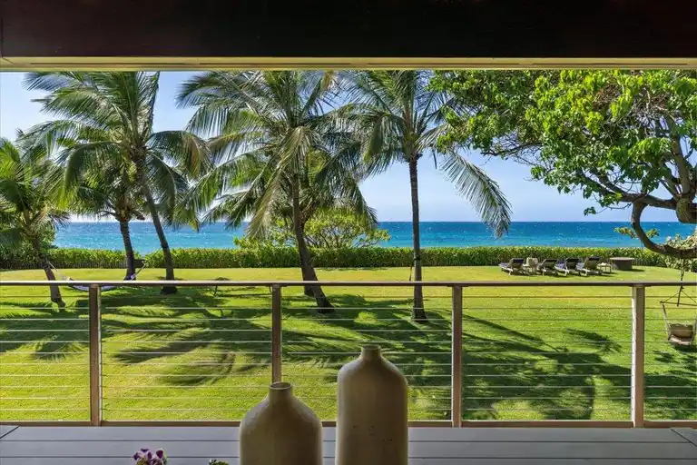 33 Hana Hwy, Paia, HI 96779