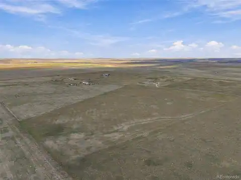 707 S Flandin Court, Strasburg, CO 80136 — photo 11
