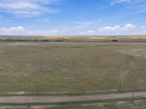 707 S Flandin Court, Strasburg, CO 80136 — photo 13