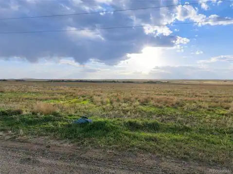 707 S Flandin Court, Strasburg, CO 80136 — photo 18