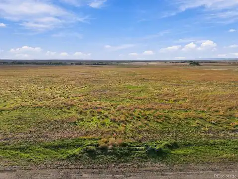 707 S Flandin Court, Strasburg, CO 80136 — photo 4