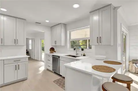 1945 ANGLERS COVE, VERO BEACH, FL 32963 — photo 9