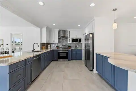 805 LEISEY CIRCLE, RUSKIN, FL 33570 — photo 7