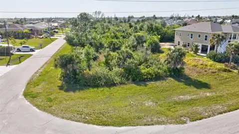 15645 SEAFOAM CIRCLE, PORT CHARLOTTE, FL 33981 — photo 6