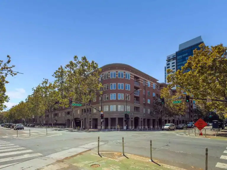 130 E San Fernando ST 25, San Jose, CA 95112