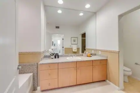 130 E San Fernando ST 25, San Jose, CA 95112 — photo 22
