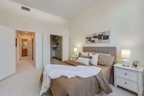 130 E San Fernando ST 25, San Jose, CA 95112 — photo 26