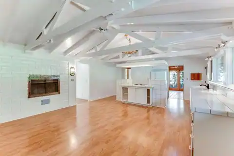 25228 La Loma DR, LOS ALTOS HILLS, CA 94022 — photo 10