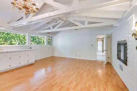 25228 La Loma DR, LOS ALTOS HILLS, CA 94022 — photo 16