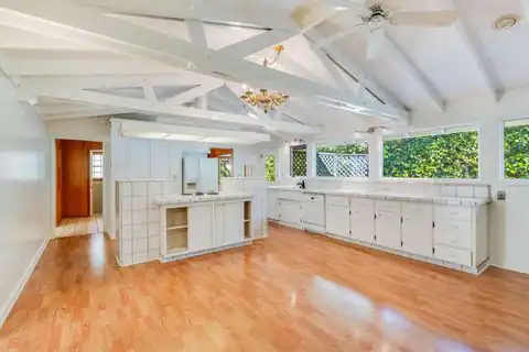 25228 La Loma DR, LOS ALTOS HILLS, CA 94022 — photo 9